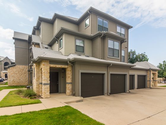 Bell Stonebriar Frisco - $1436+ for 1, 2 & 3 Bed Apts