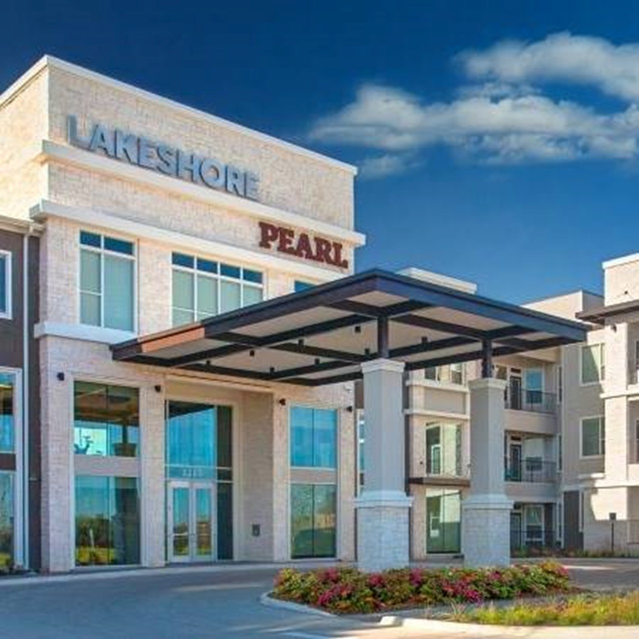 Lakeshore Pearl I - Austin, TX - Photo 1 of 19