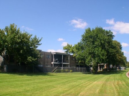 Woods on LaMonte Apartment