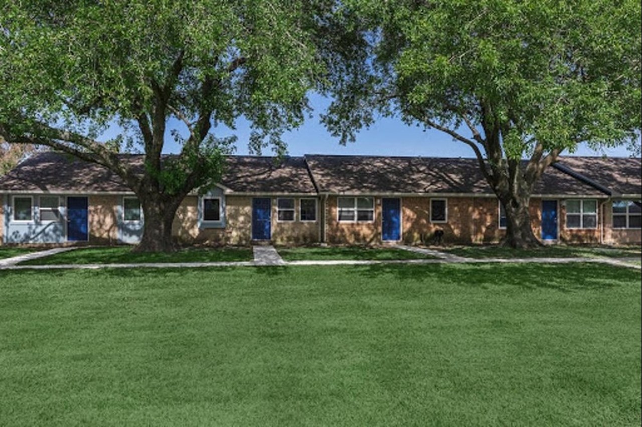 Bay City Village - Baytown, TX - Photo 1 of 11