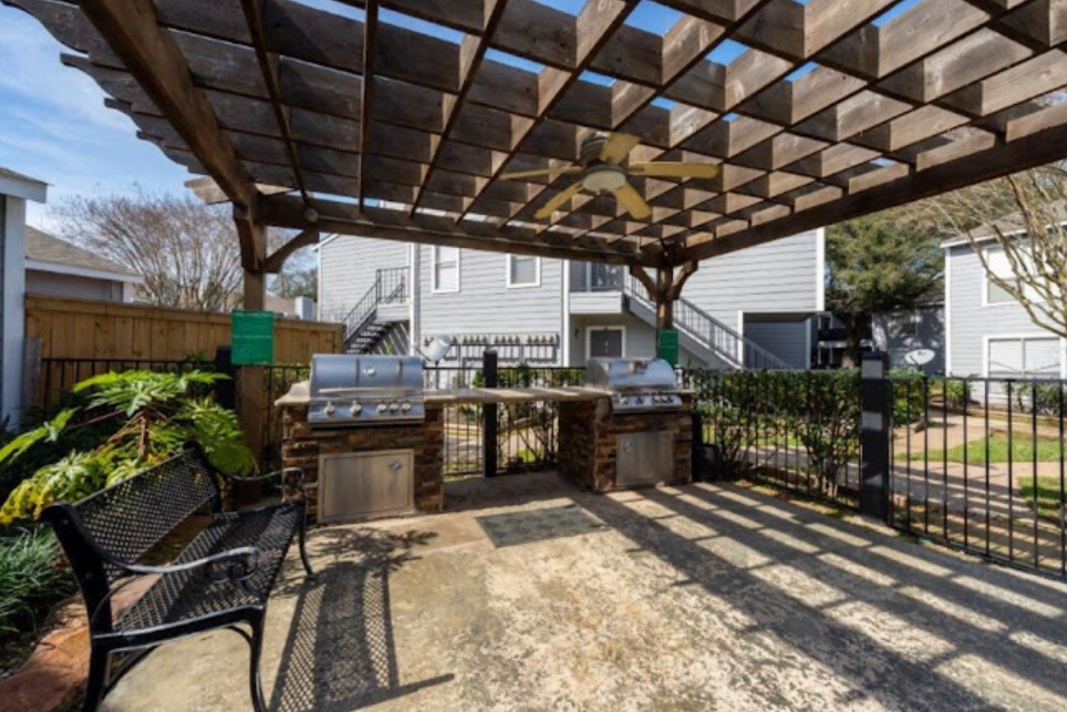 Gateway at Ellington - BBQ - Photo 8 of 23