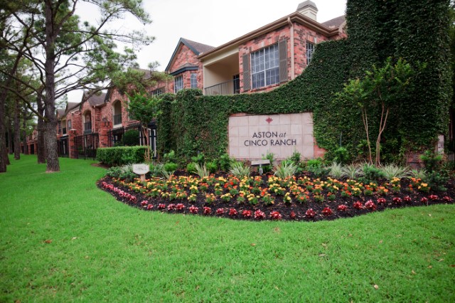 Aston at Cinco Ranch - Entrance - Photo 2 of 32