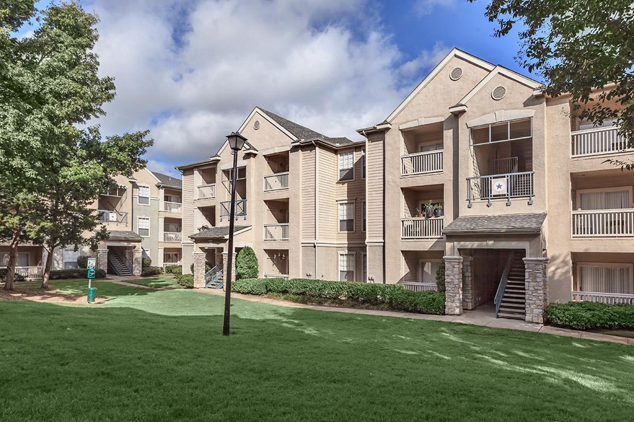 Keystone Falls - Exterior - Photo 3 of 31