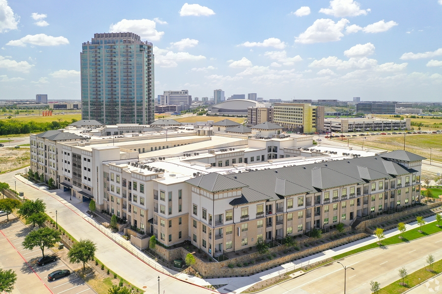 Domain at the Gate Frisco 1673+ for 1 & 2 Bed Apts