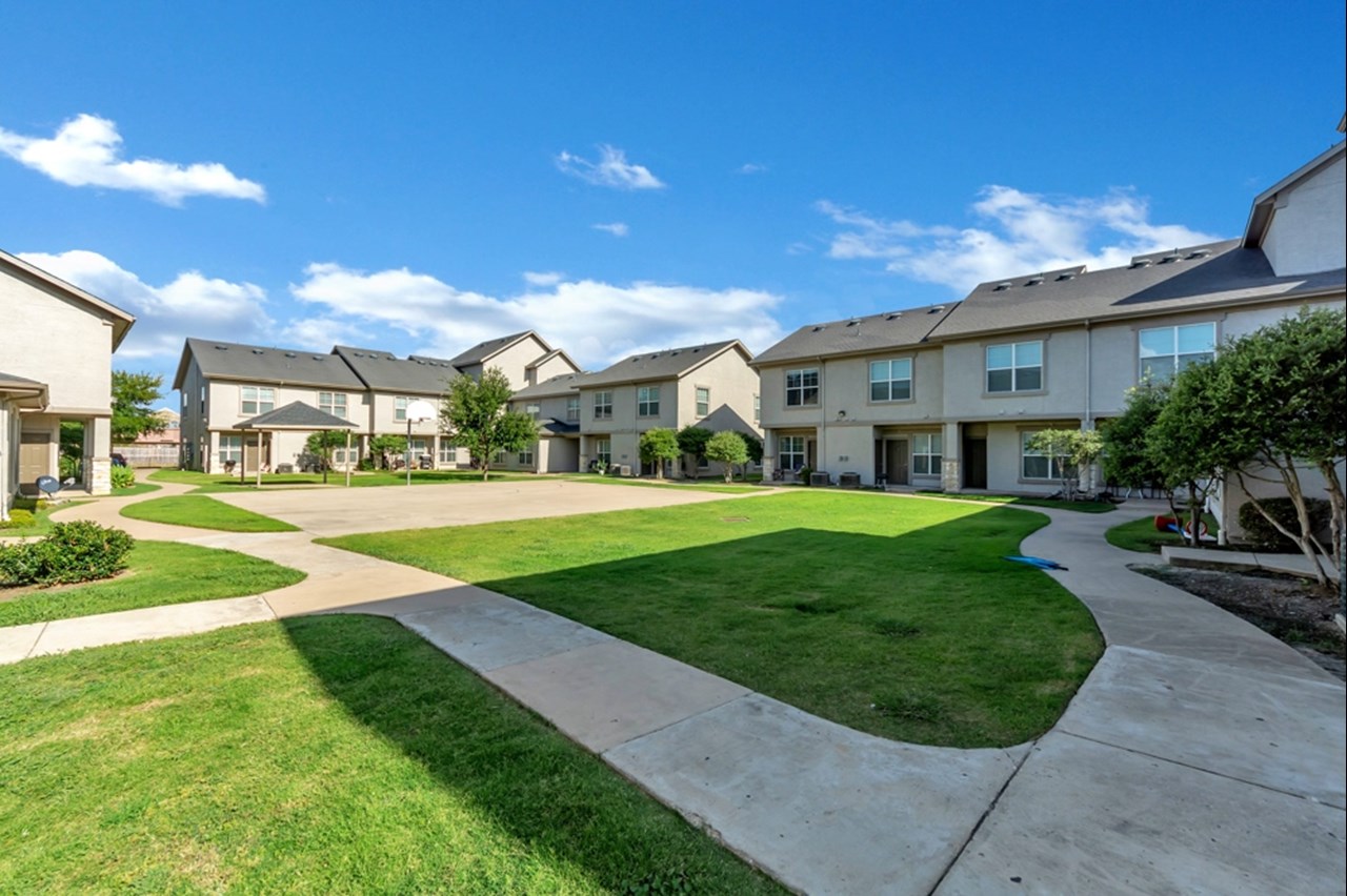 Alsbury Villas - Burleson, TX - Photo 1 of 43