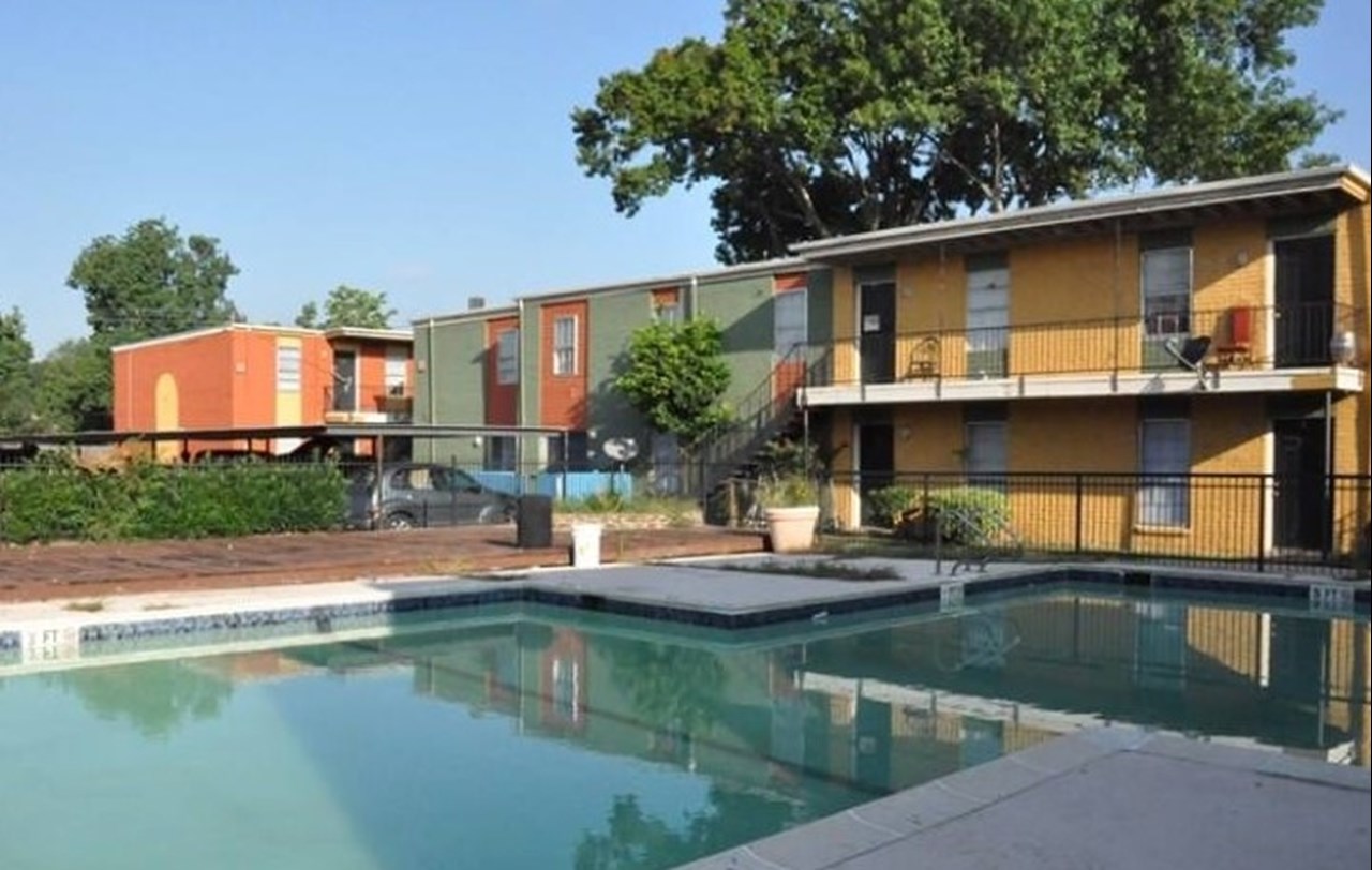 Broadway Village - Houston, TX - Photo 1 of 2