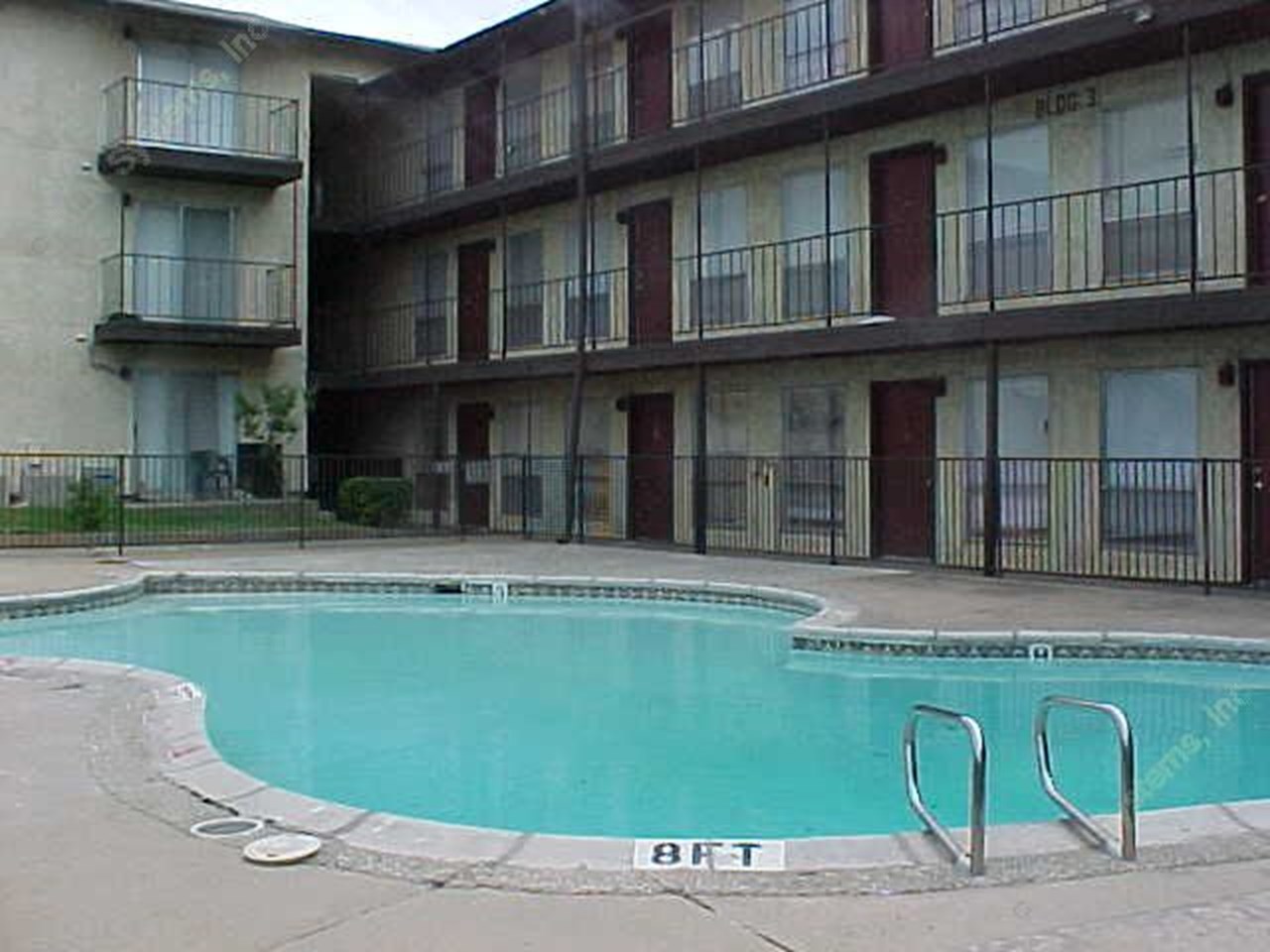 Pointe - Dallas, TX - Photo 1 of 3