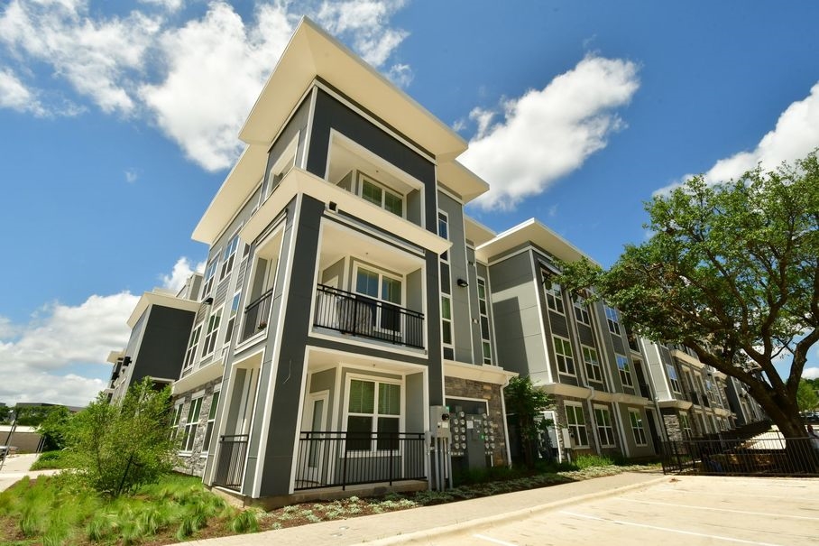 Pathways at Goodrich Place Austin 1500+ for 1, 2, 3 & 4 Beds