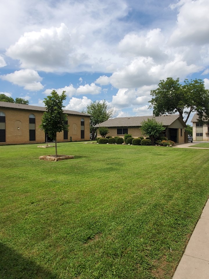 Oak Tree East Stephenville View Floorplans, Photos & More