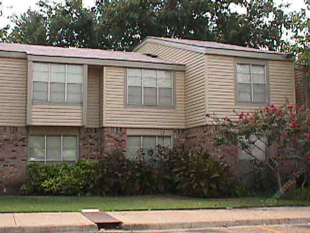 Josey Place Apartment