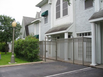 Maryland Manor Apartment