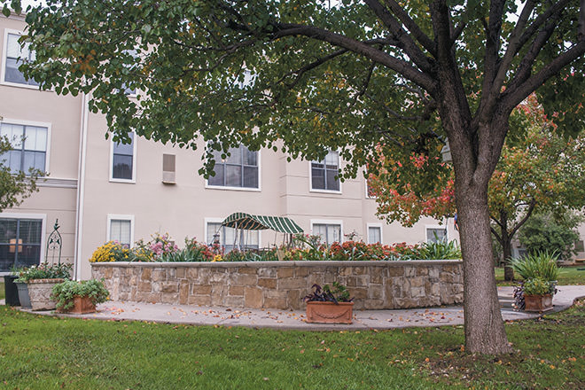 Ridgmar Place - Exterior - Photo 2 of 7