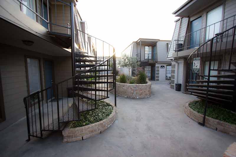 Legends of Memorial I & II - Exterior - Photo 4 of 26