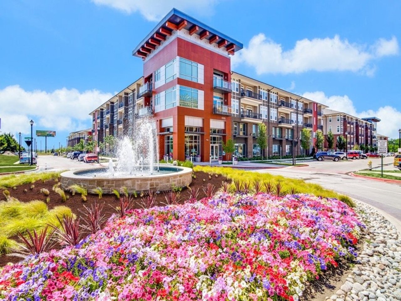 Harmony Luxury - Rowlett, TX - Photo 1 of 27
