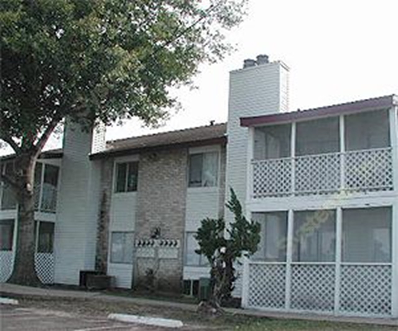 Maison De Ville - Houston, TX - Photo 1 of 1