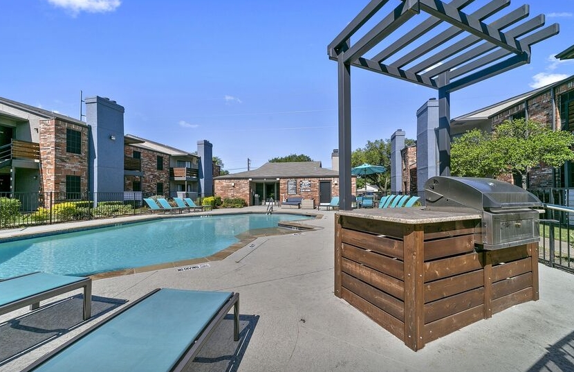 Creekside on the Green - BBQ - Photo 6 of 25
