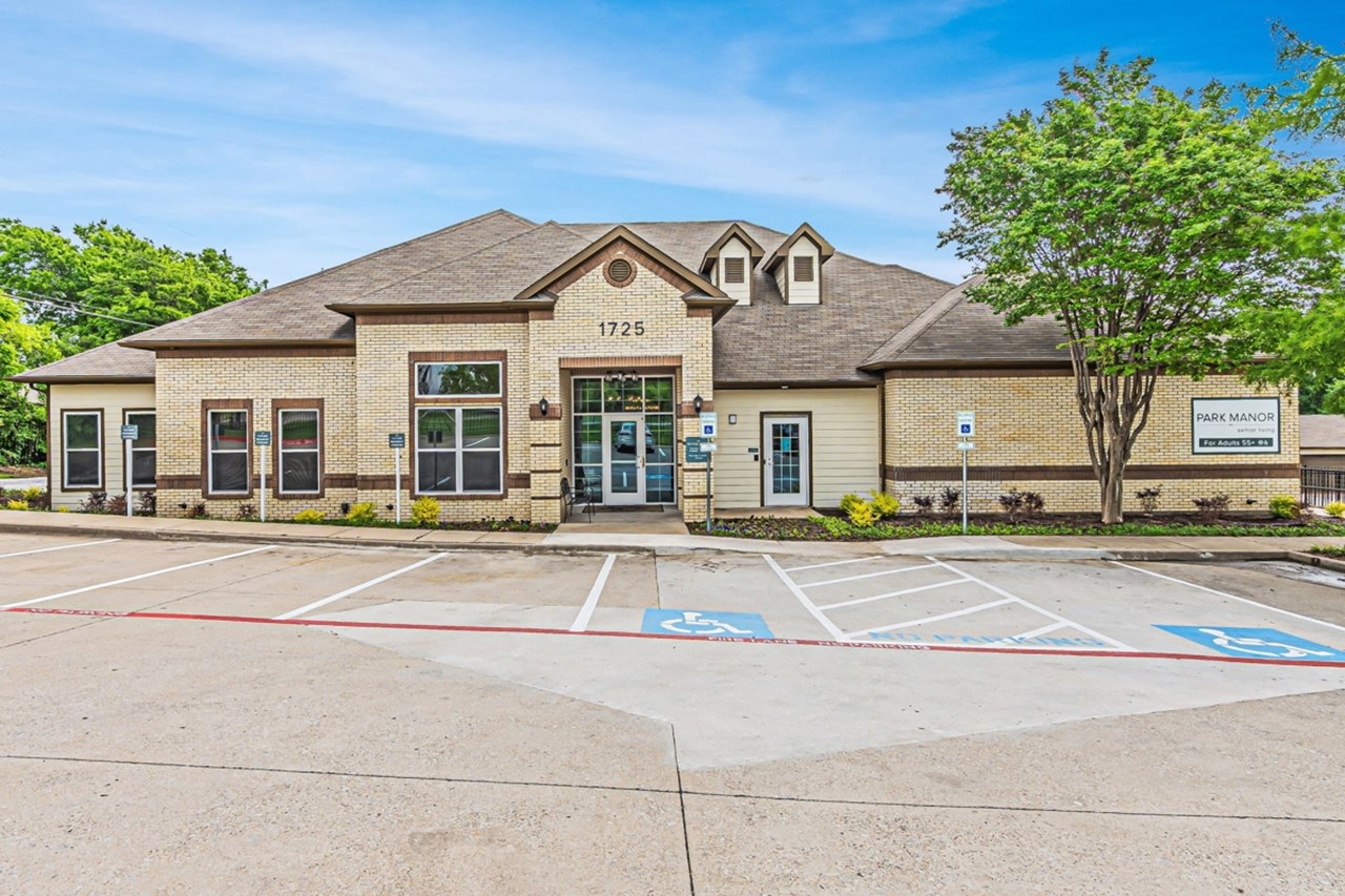 Park Manor - Sherman, TX - Photo 1 of 6