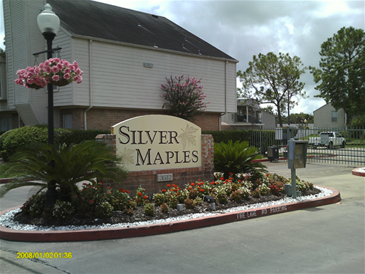 Silver Maples Apartments