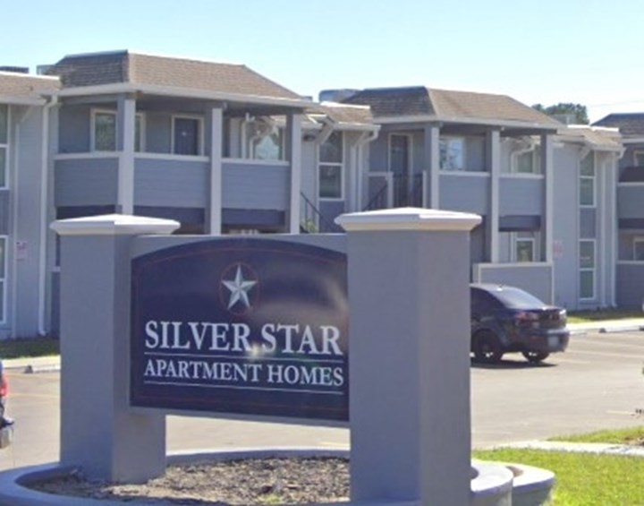Silver Star Apartments