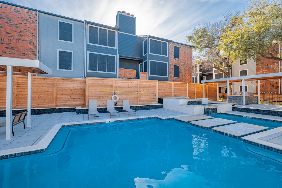 Apartments Dallas 899+ for 1, 2 & 3 Bed Apts