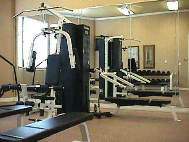 Metropolitan at Cityplace - Fitness - Photo 8 of 14