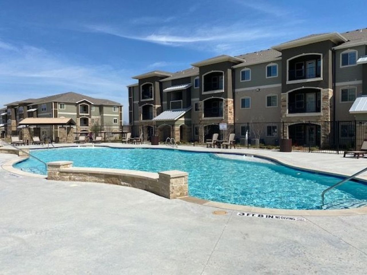 Lone Oak - Weatherford, TX - Photo 1 of 21