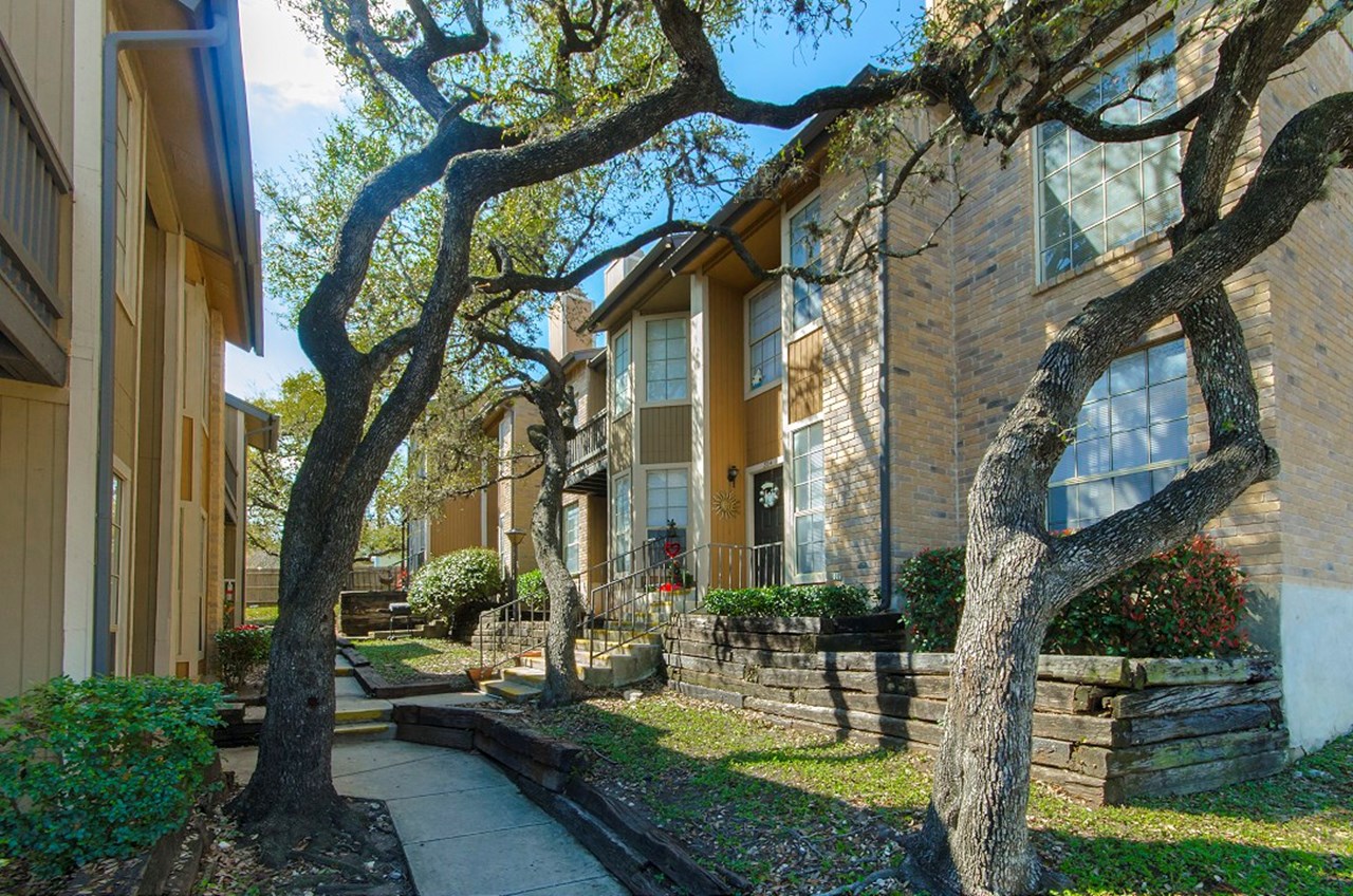 Broken Oak - San Antonio, TX - Photo 1 of 17