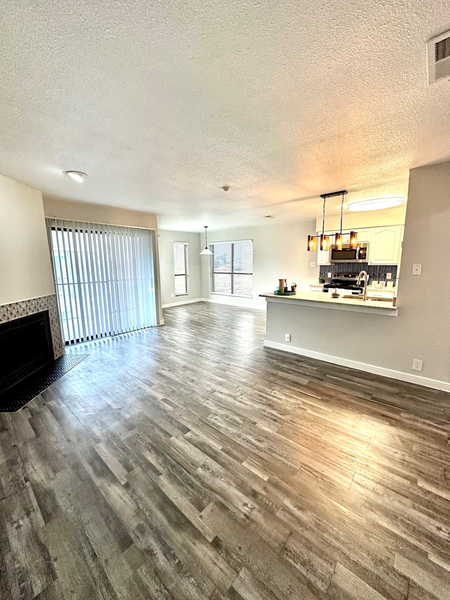 80 Reserve - A2 Living Room - Photo 4 of 7