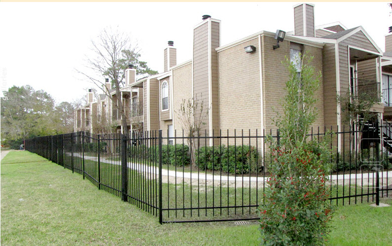 Park at Live Oak Apartment