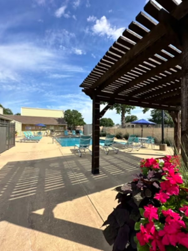 Hulen Gardens
