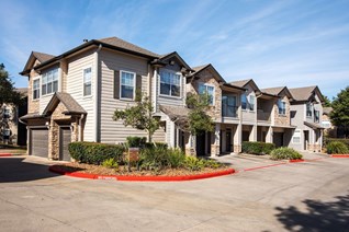 Artisan at Lake Wyndemere Apartments The Woodlands Texas
