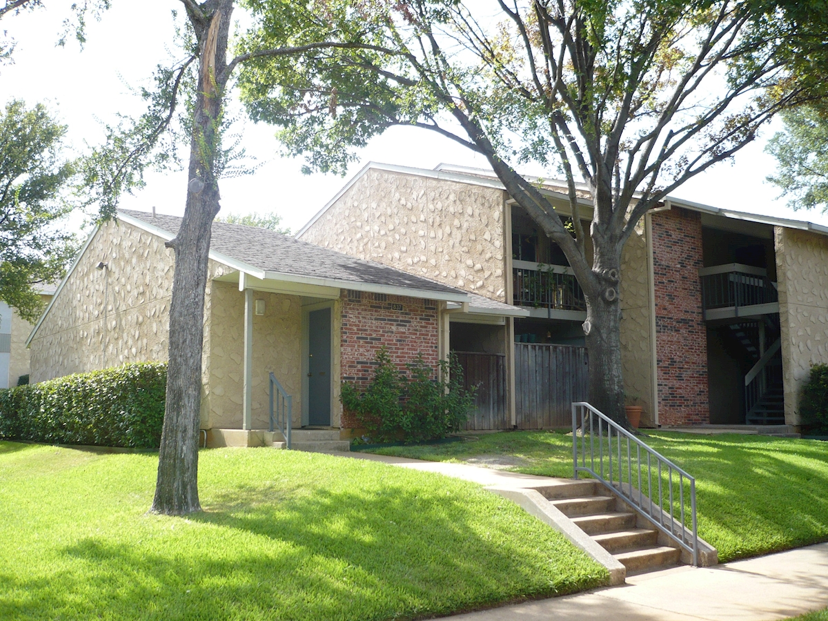 Spring Valley Euless 1339+ for 1, 2, 3 & 4 Bed Apts