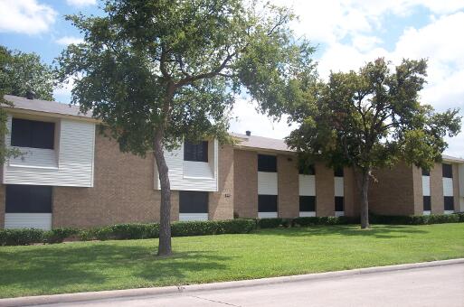 Spanish Meadows - Exterior - Photo 2 of 5