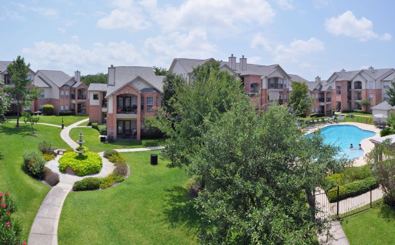 Fountains of Tomball - Tomball, TX - Photo 1 of 17
