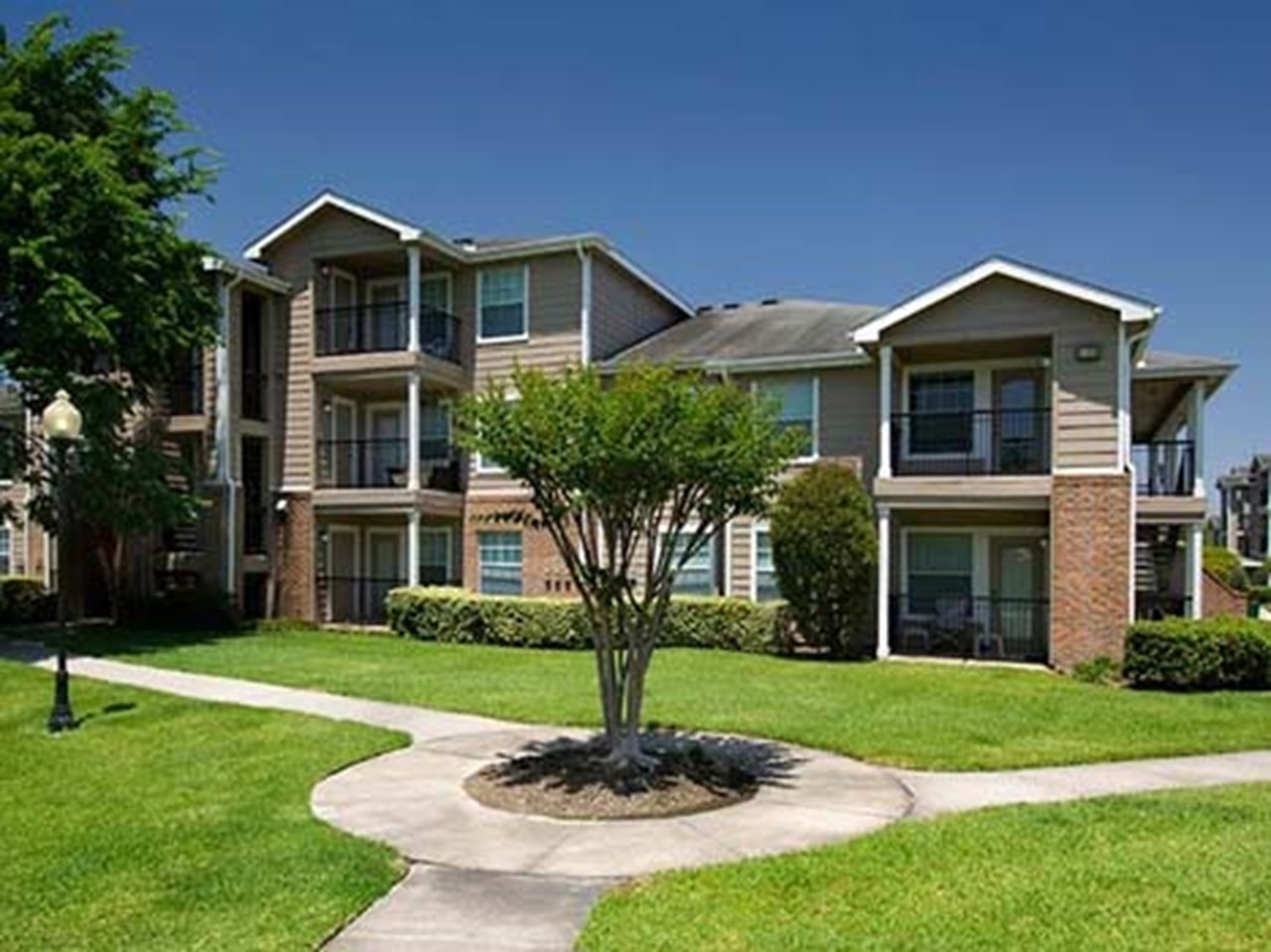 Memorial Heights at Washington - Houston, TX - Photo 1 of 27