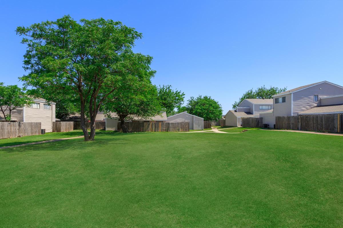 Rolling Meadows - Exterior - Photo 4 of 22