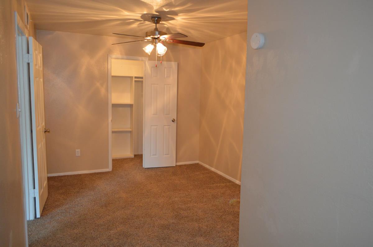 Villa Creek - Bedroom - Photo 5 of 5