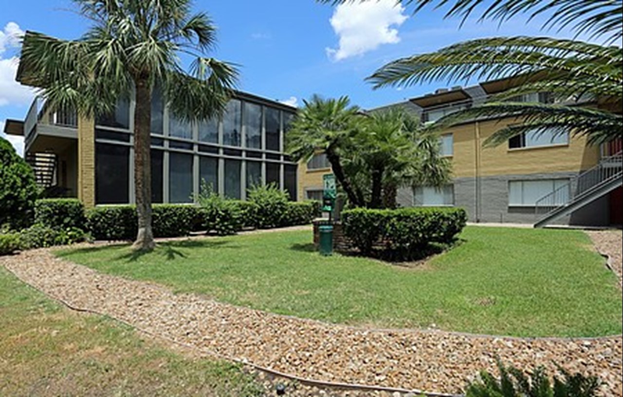Greenway Court - Houston, TX - Photo 1 of 6