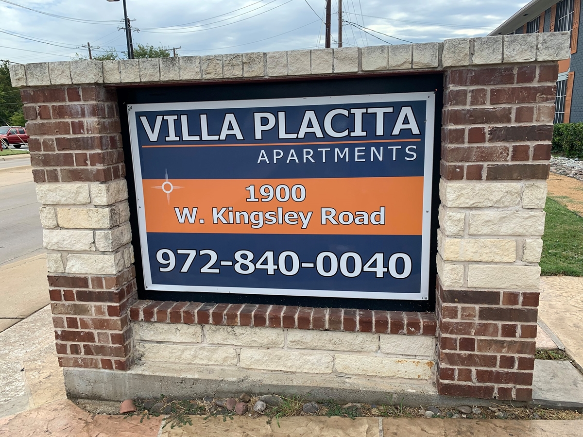 Villa Placita - Entrance - Photo 2 of 10