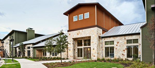 Lakeline East