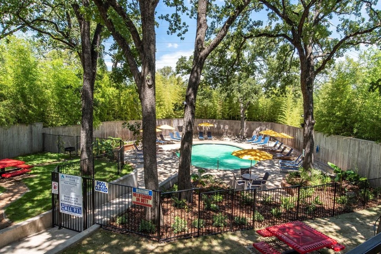 Montecito Club I & II - Pool - Photo 5 of 22