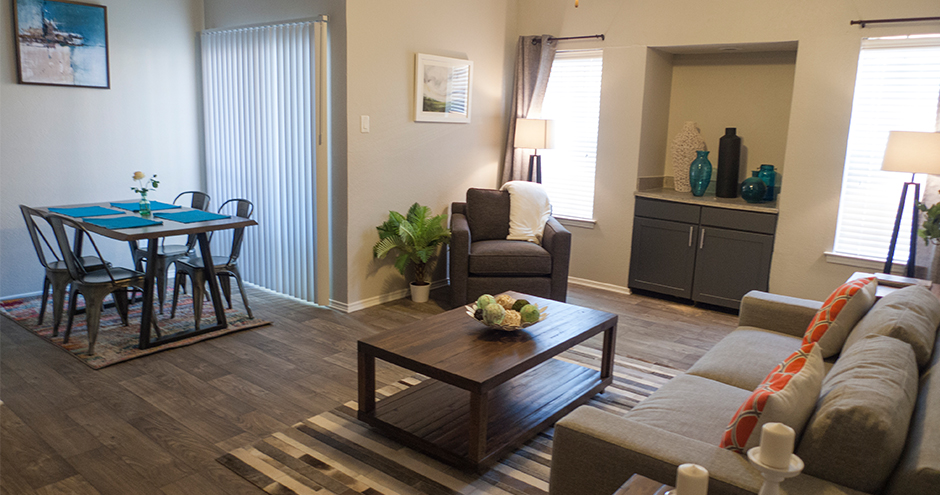 Dallas North Park - Living/Dining - Photo 2 of 7