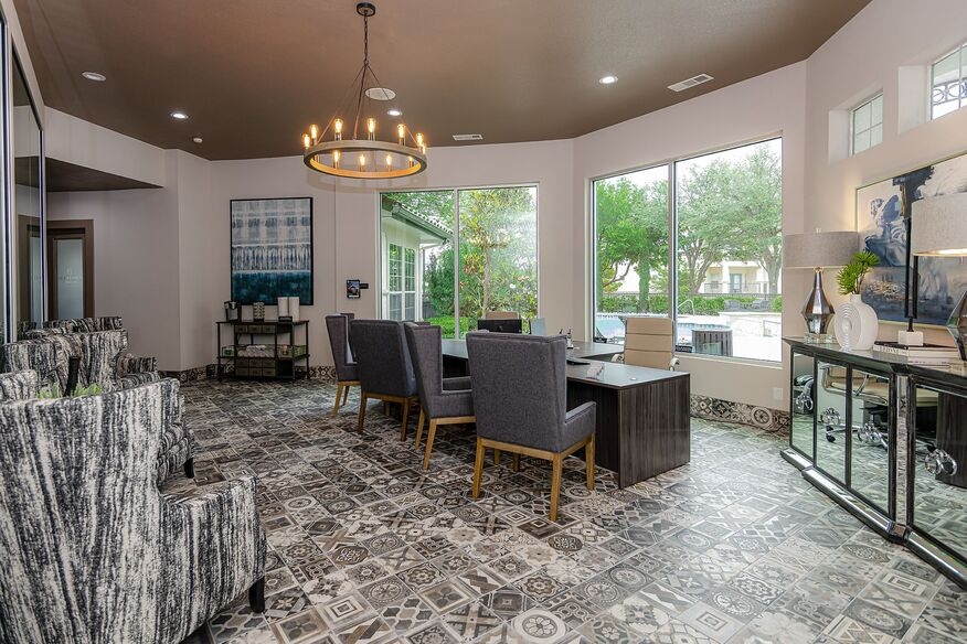 Belmond - Office - Photo 7 of 13