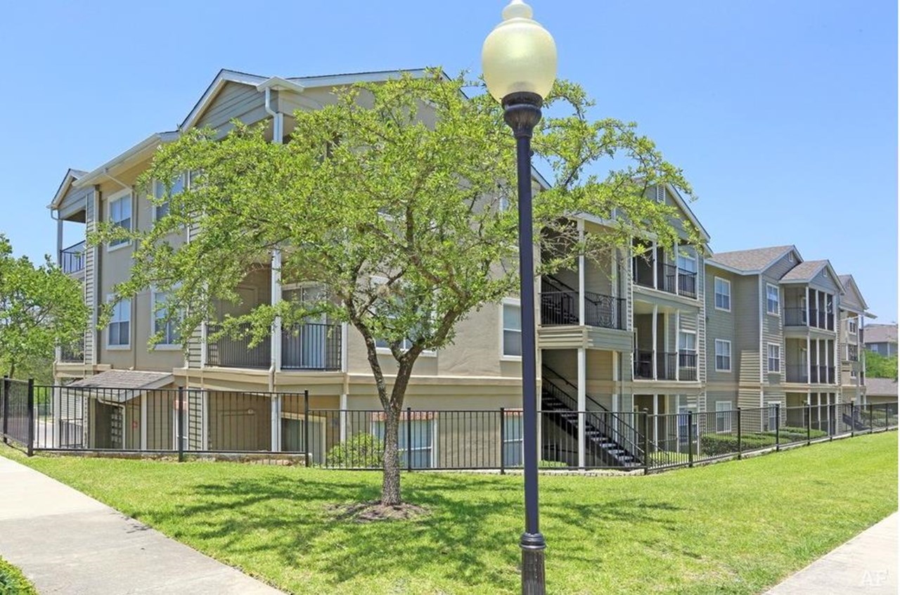 Saddle Ridge - San Antonio, TX - Photo 1 of 9