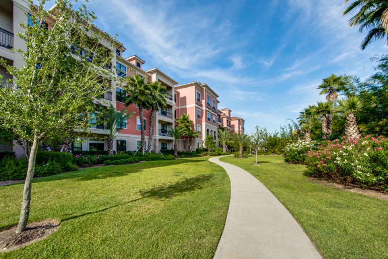 Grove at Wilcrest - Houston, TX - Photo 1 of 23