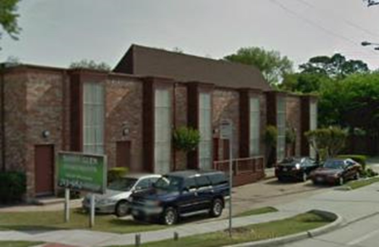 Sandy Glen - Houston, TX - Photo 1 of 3