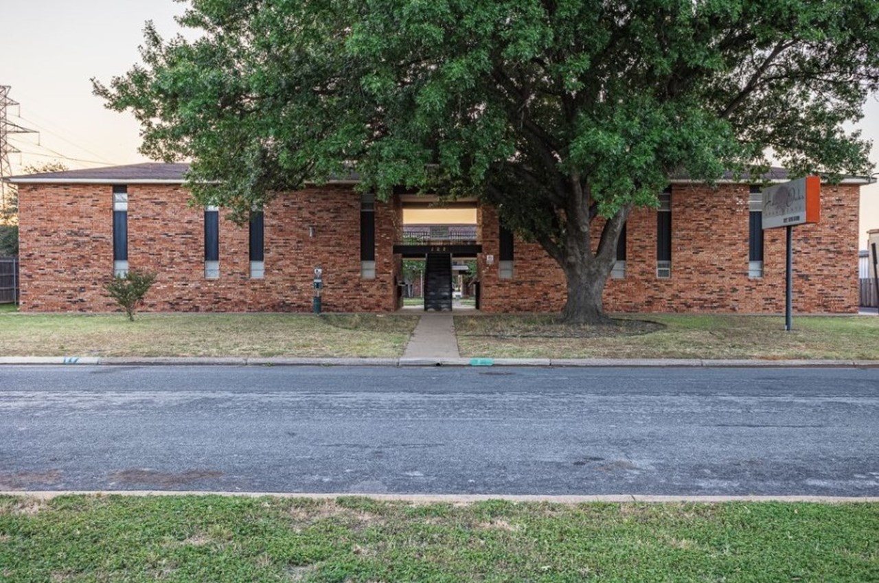 Hidden Oaks - Hurst, TX - Photo 1 of 11