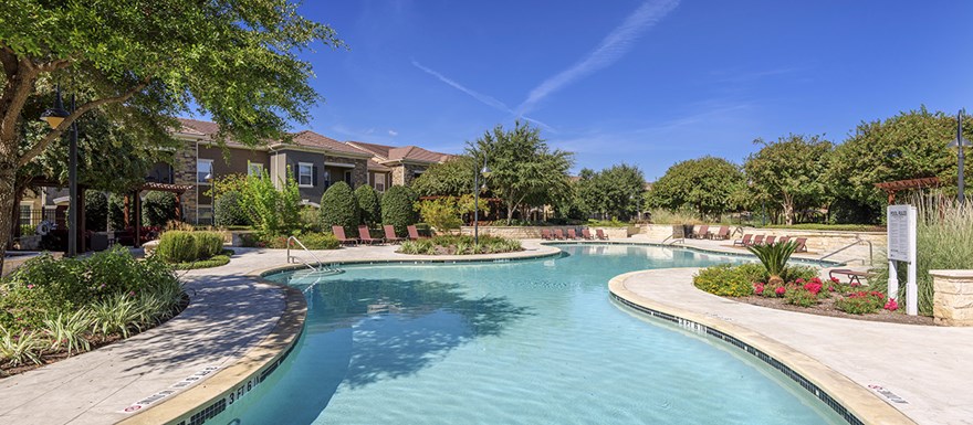 Colonial Grand at Round Rock Apartments