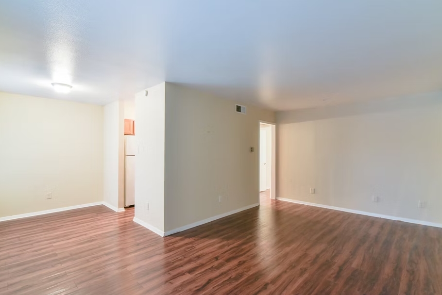 Mariposa Park - Living/Dining - Photo 5 of 18