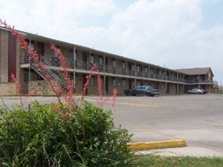 Kensington Apartments Austin 1323+ for 1 Bed Apts